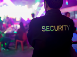 Personal de control d’accessos